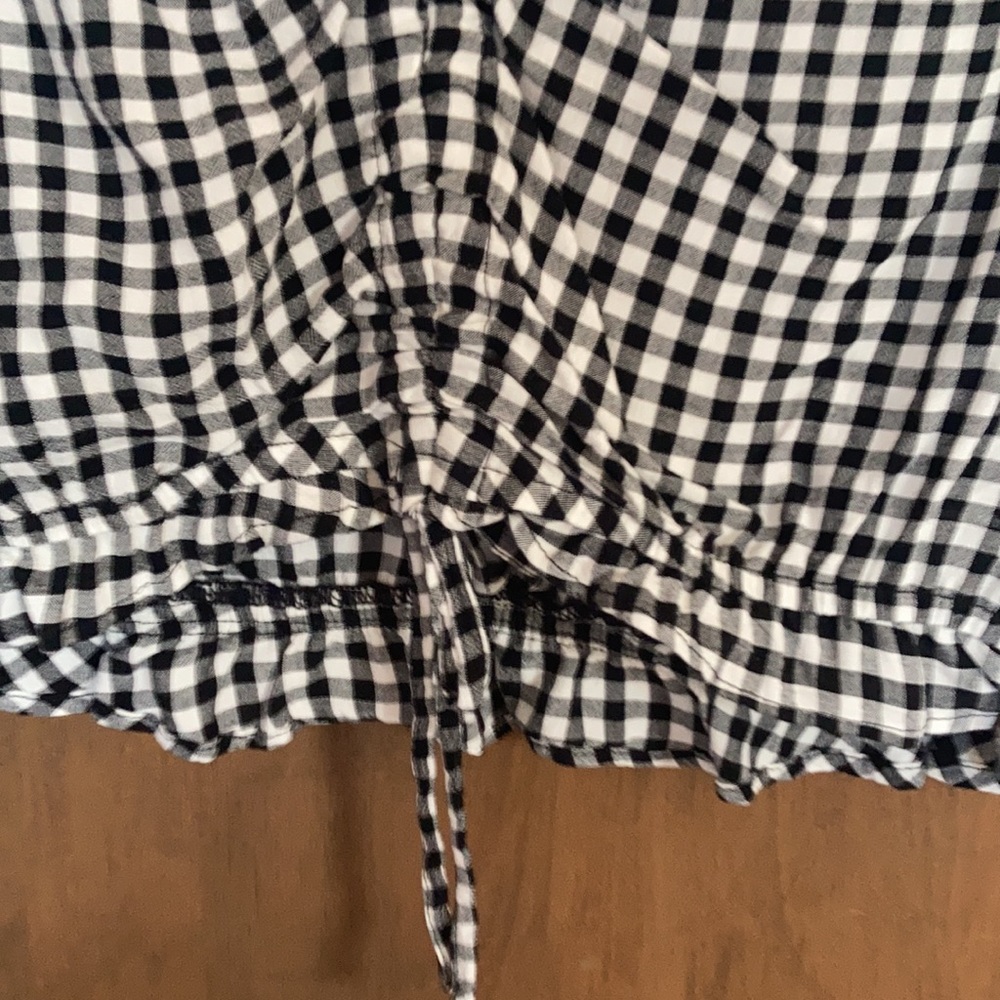 SO boho casual top black white check short sleeve cinch front casual L jr - Picture 6 of 15